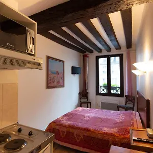 De Bourgogne 3*, Paris Frankreich